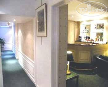 New photos from tourists Monceau Wagram 3*