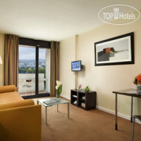 Citadines Paris La Defense