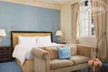 Shangri La Hotel Paris 5*