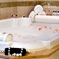Renaissance Paris La Defense Hotel