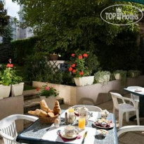 TRIBE Paris Batignolles 