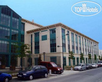 Sejours & Affaires Rive Gauche Serris 2*