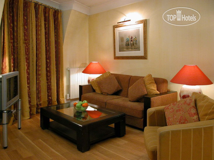 Новые добавленные фото туристов BridgeStreet Montparnasse 4*