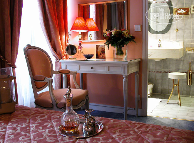 New photos from tourists Hotel Vendome Opera 3*