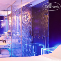 Seven Hotel