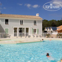 Les Mas de Saint Hilaire Бассейн