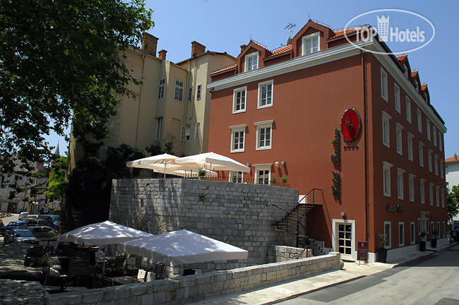 Hotel photo Bastion 4*