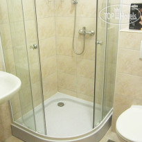 Apinelo Hostel & Apartments
