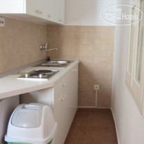 Apinelo Hostel & Apartments