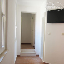 Apinelo Hostel & Apartments