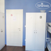 Apinelo Hostel & Apartments