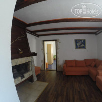 Mazarekic House