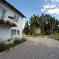 Mazarekic House
