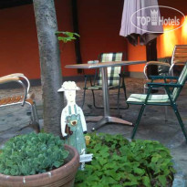 The House Hostel 