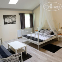 Kings & Queens Hostel 