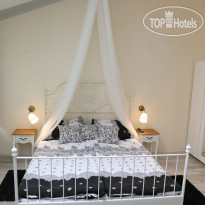 Kings & Queens Hostel