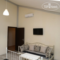 Kings & Queens Hostel