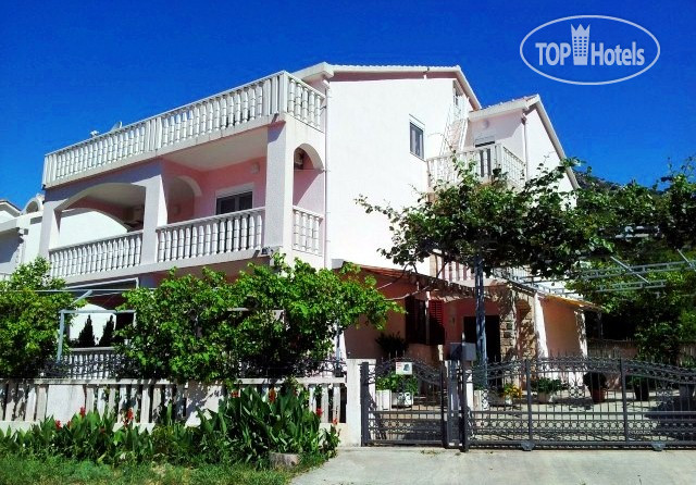 Hotelier's photos Villa Rosa APT
