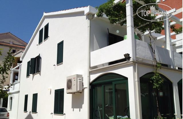 Hotelier's photos Mihovic Apartments 3*