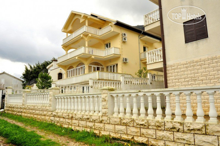 Hotelier's photos Villa Viktokija