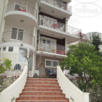 Villa Lola