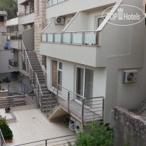 Aura Apartments 