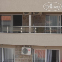 Aura Apartments 