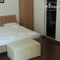 Aura Apartments 