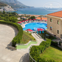 Belvedere Residence террасы, бассейн, море
велик