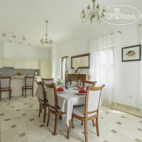 Oak Leaf Residences