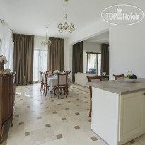Oak Leaf Residences