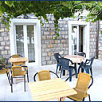 Villa More