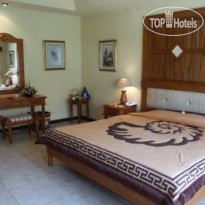 Villa More