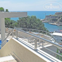 Croma Apartment 