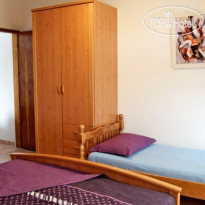 Maki Apartments 
