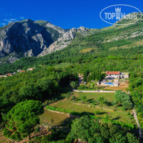 Talici Hill - Rustic Villas