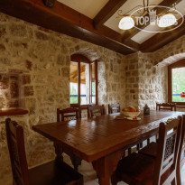 Talici Hill - Rustic Villas