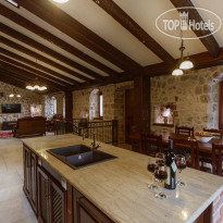 Talici Hill - Rustic Villas