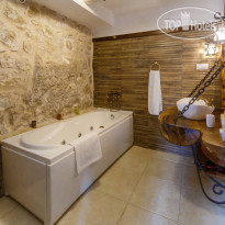 Talici Hill - Rustic Villas