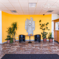 Prometheus Hotel
