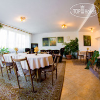 Alton Garni Hotel