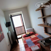 Singer Pub Hostel