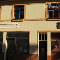 Singer Pub Hostel