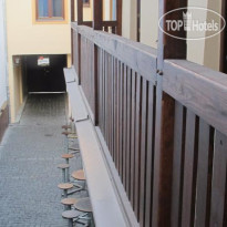 Singer Pub Hostel
