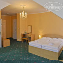 EA Hotel Esplanade I