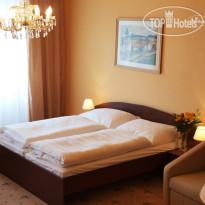 EA Hotel Esplanade I