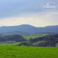 Dvur Stran