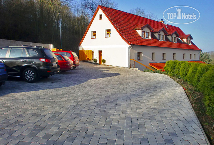 Hotelier's photos Dvur Stran 3*
