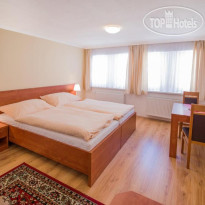 Paderewski Apartments