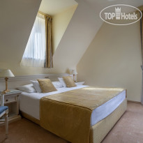 Savoy Westend Hotel